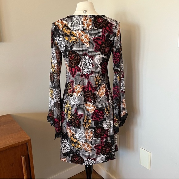 MSK Bell Sleeve Floral Print Dress - Picture 3 of 7